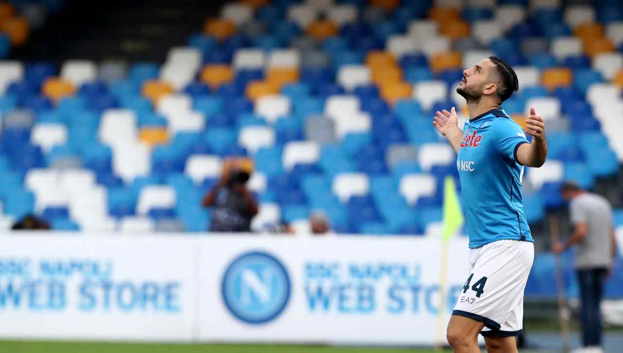 manolas fermato in aeroporto