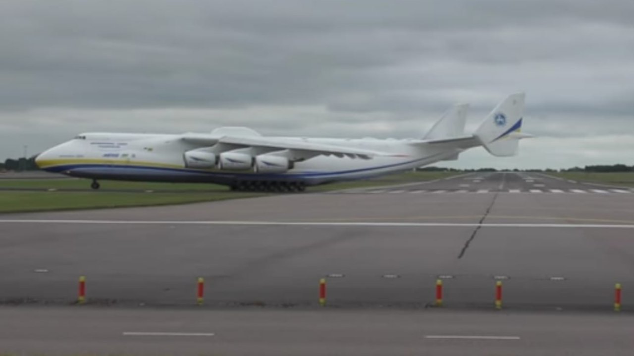 Bruciato l'Antonov-225 Mriya