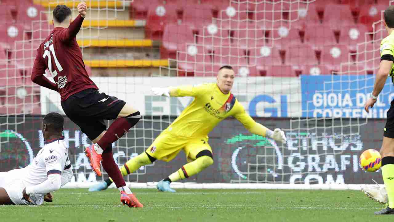 Zortea gol in Salernitana-Bologna 