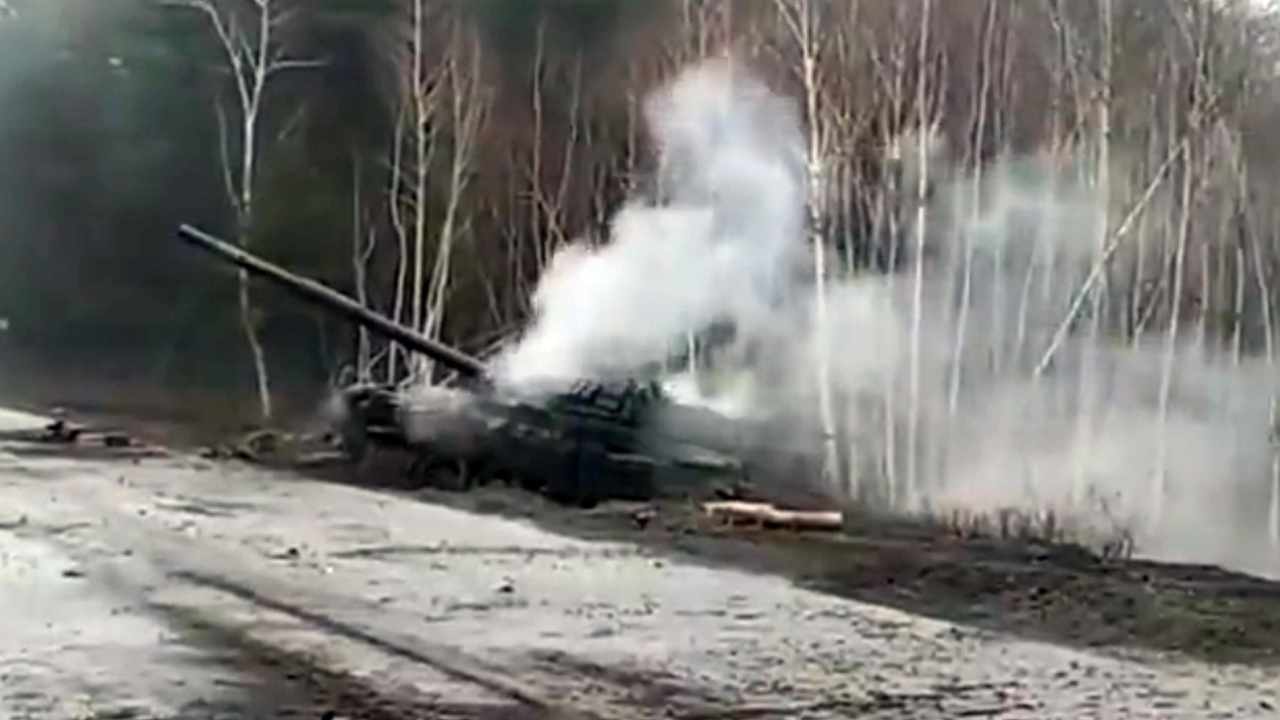 Ucraina, via alla rimozione dei cartelli stradali 