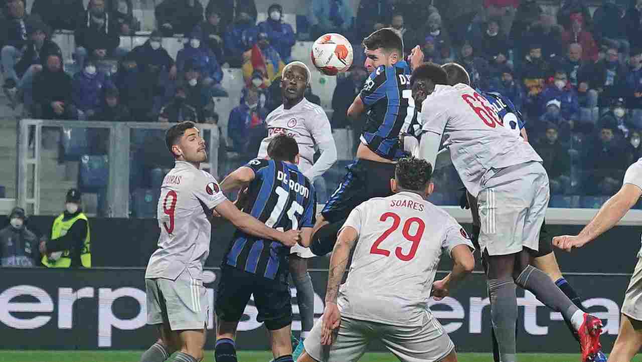 Djimsiti ribalta l'Olympiakos: l'Atalanta rimonta e sogna in grande