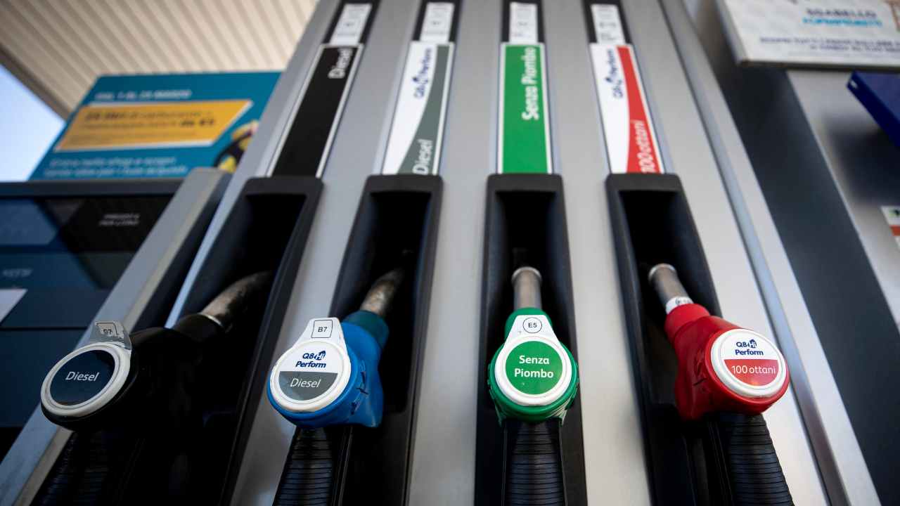 Carburanti, aumentano ancora i prezzi