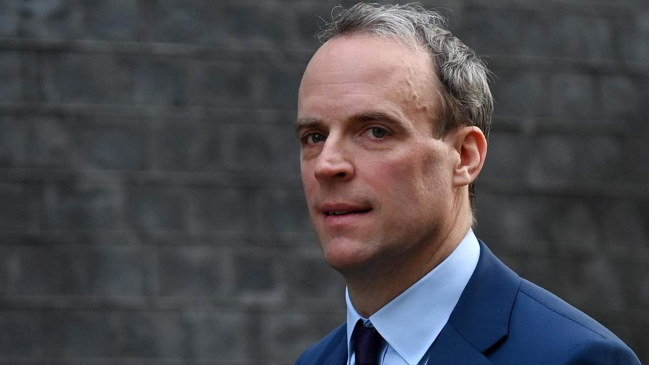 Dominic Raab annuncia possibili conseguenze per Putin 