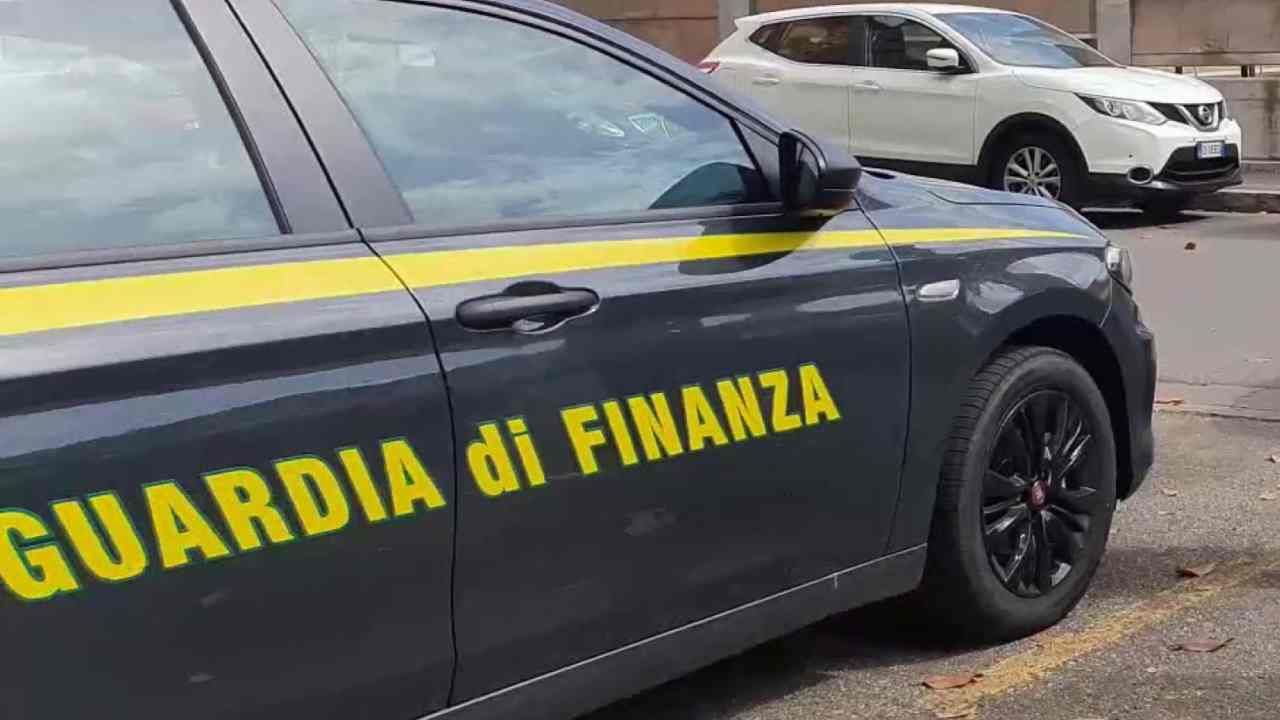 Guarda di finanza scopre falso invalido