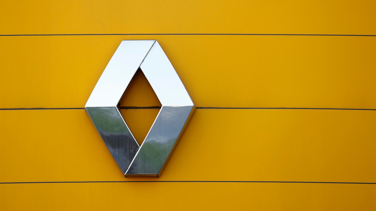 Renault decide di chiudere i suoi punti vendita a Mosca