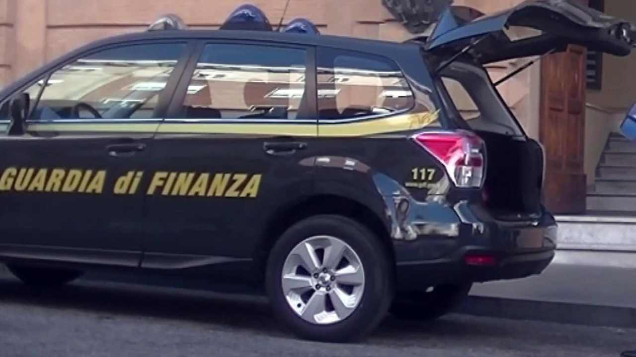 La Guardia di Finanza interviene nei confronti di oligarchi russi