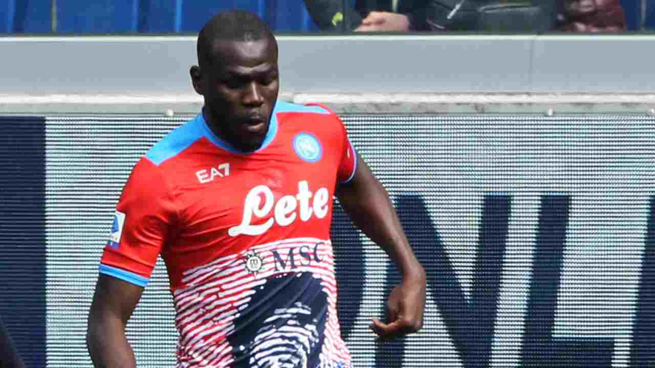 Vergogna a Bergamo, cori razzisti contro Koulibaly