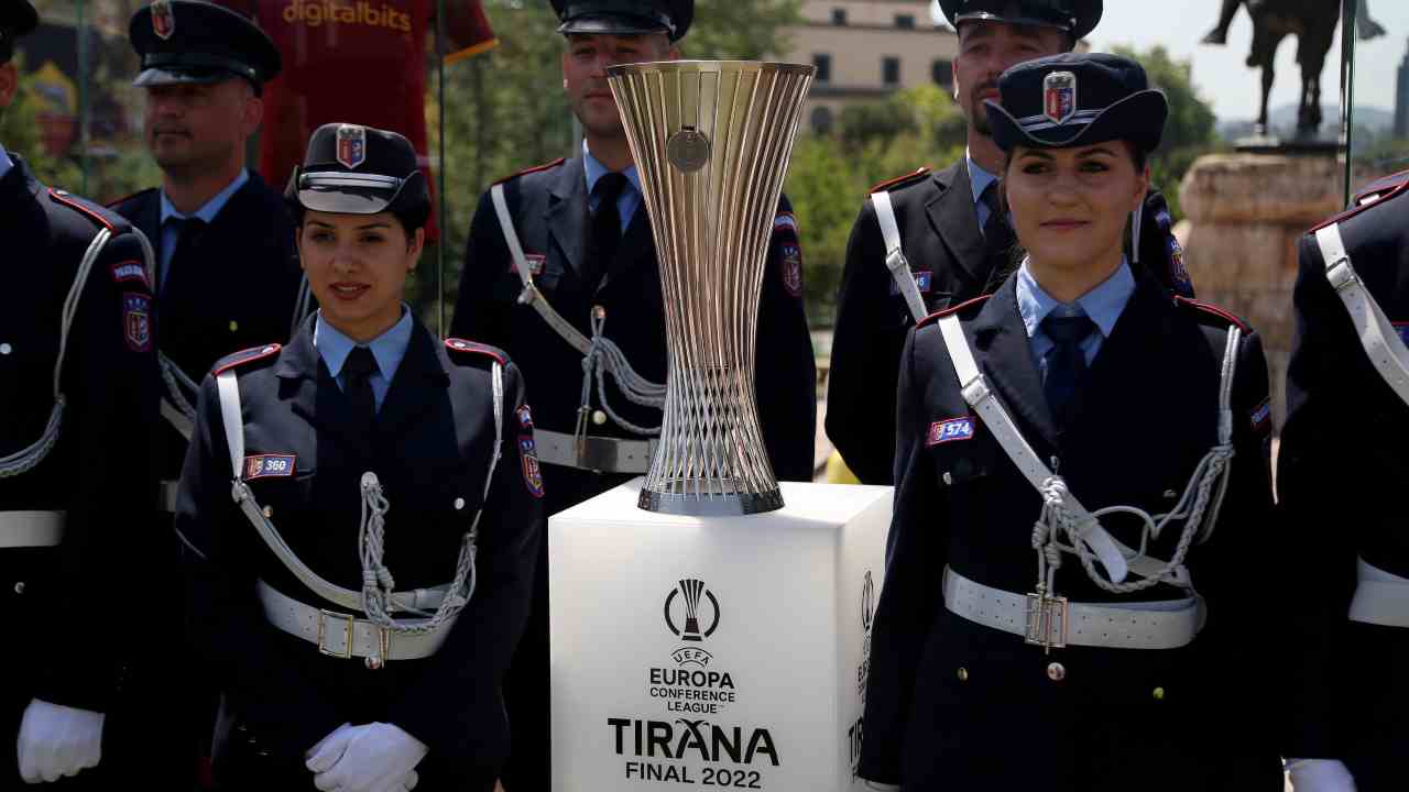 Conference League. stasera la finale