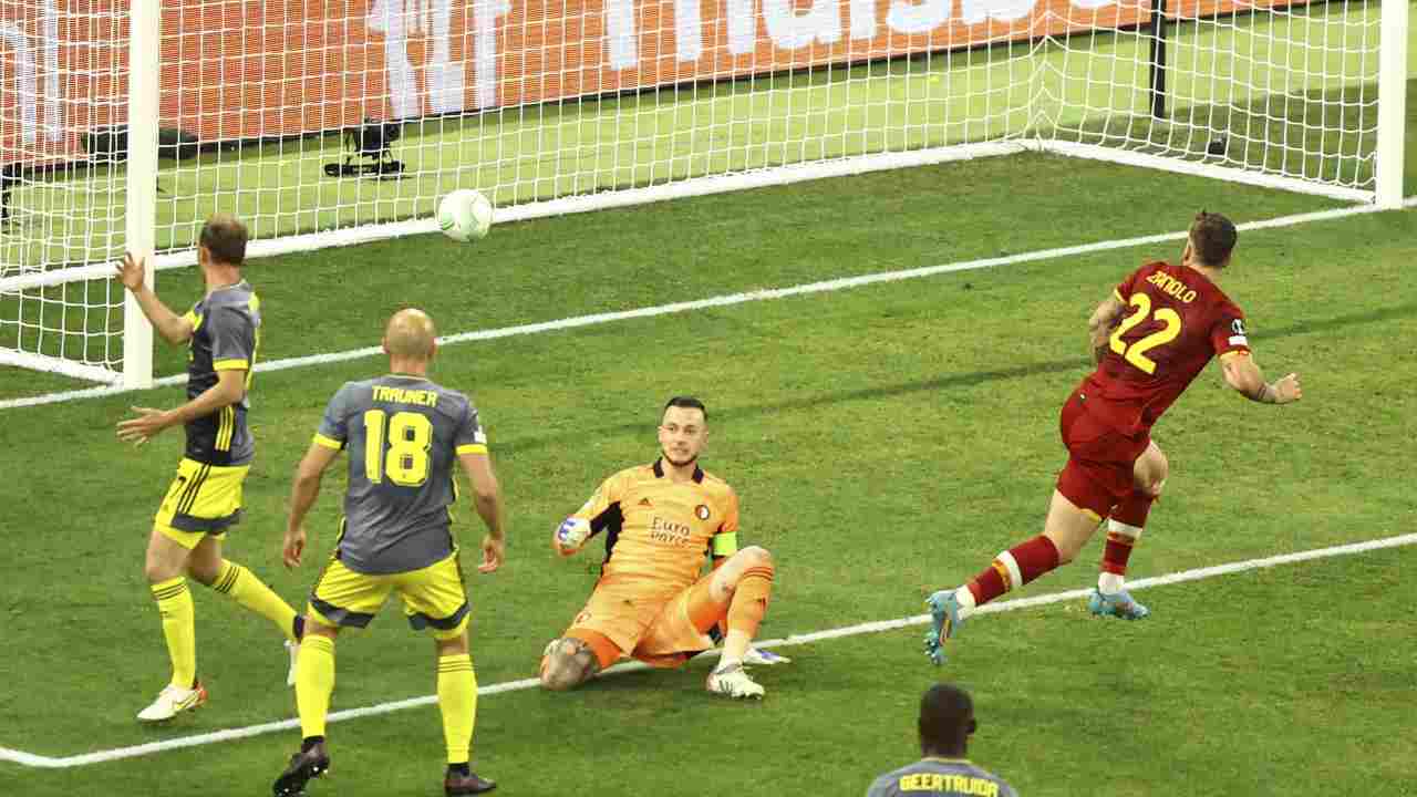 Il gol diZaniolo in Roma-Feyenoord