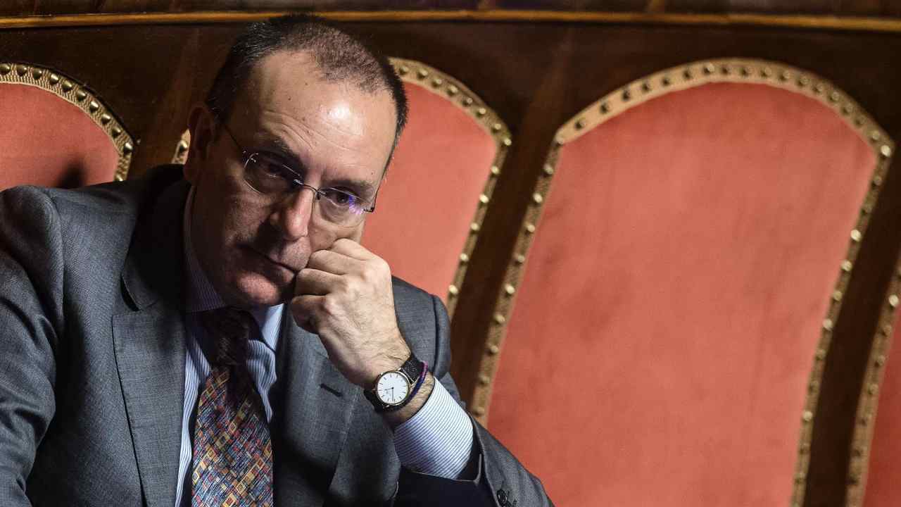 Politica, Petrocelli non si arrende