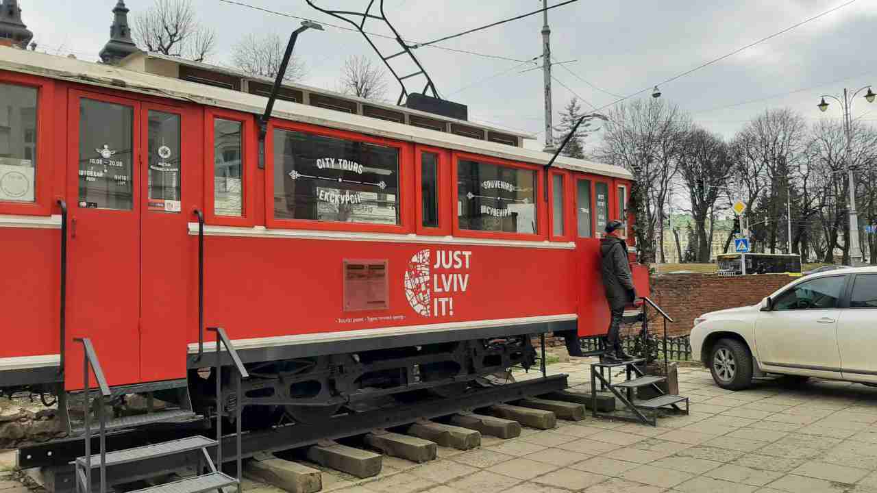 stazione ferrovaria leopoli