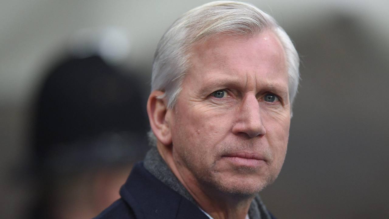 Alan Pardew non ci sta e si dimette