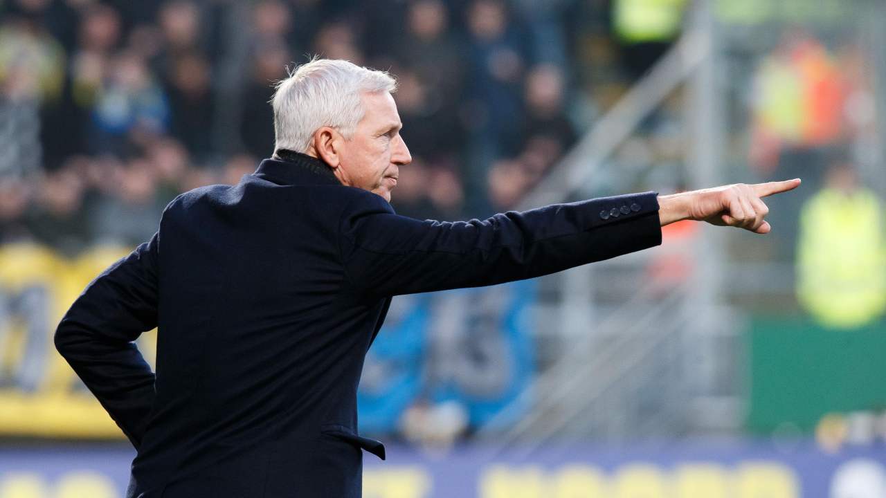 Alan Pardew non ci sta e si dimette