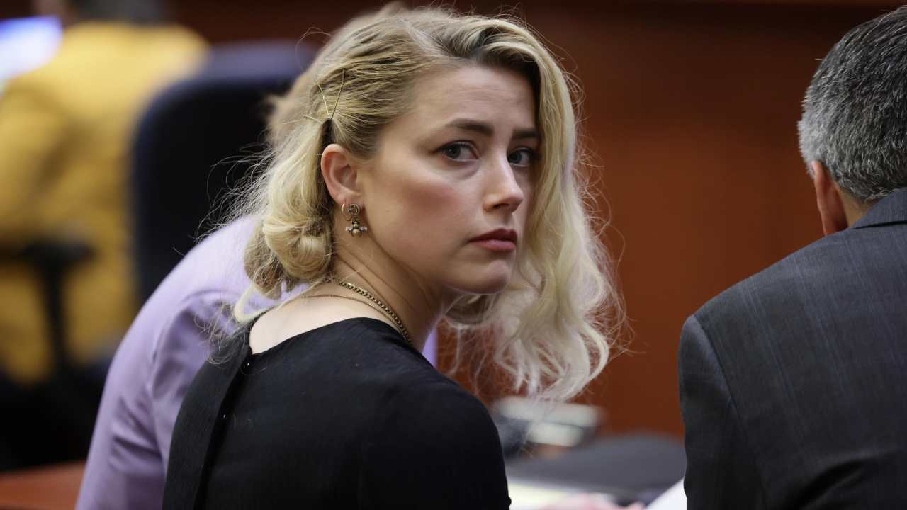 Amber Heard adesso rischia