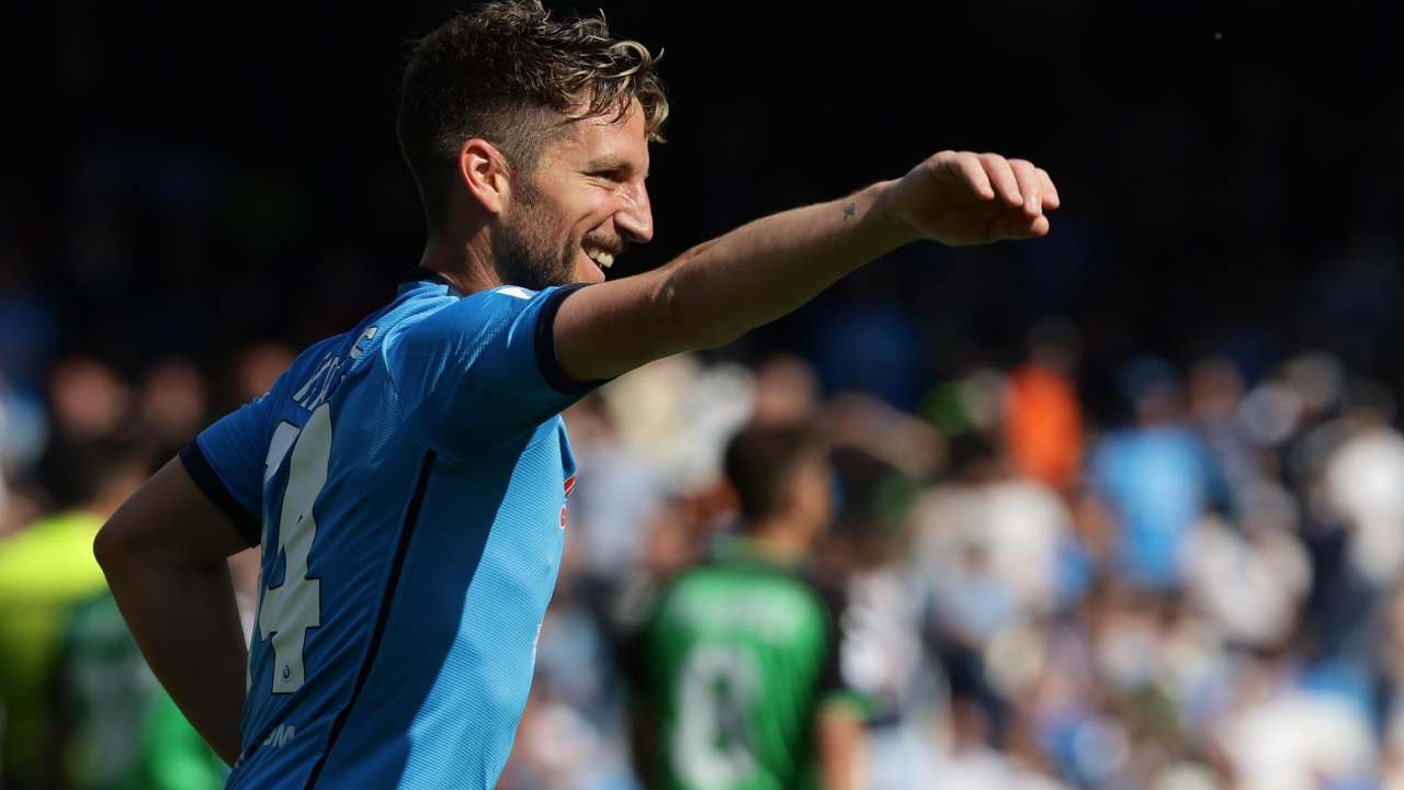 Mertens apre all'addio al Napoli 