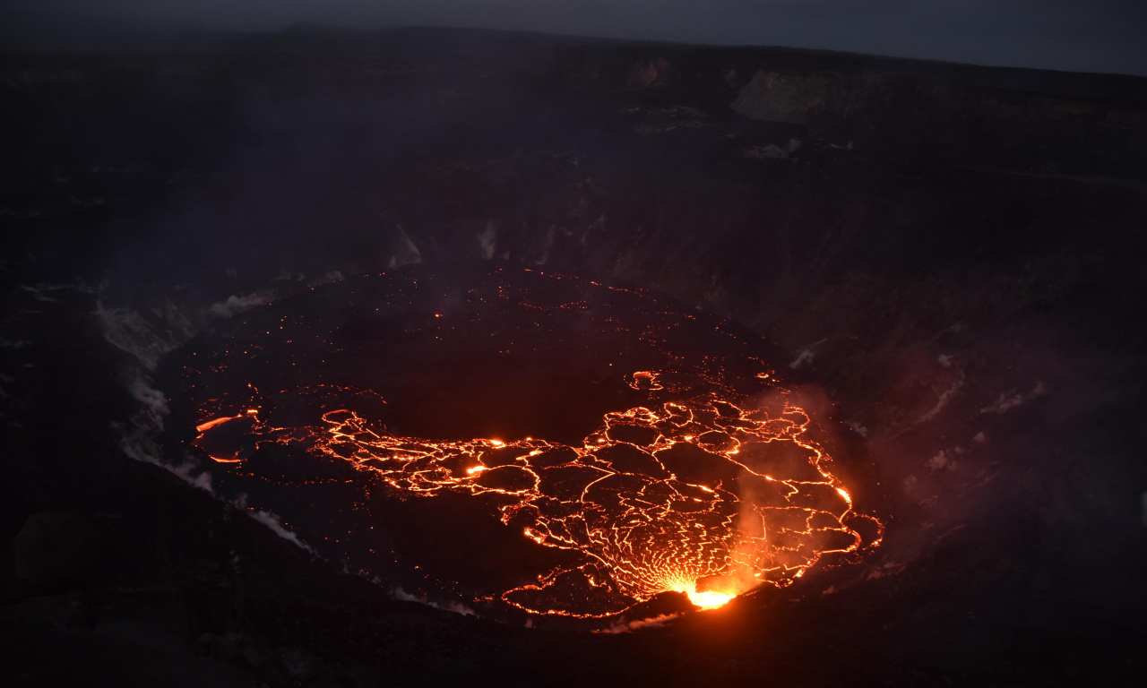 Hawaii campo di lava elicottero