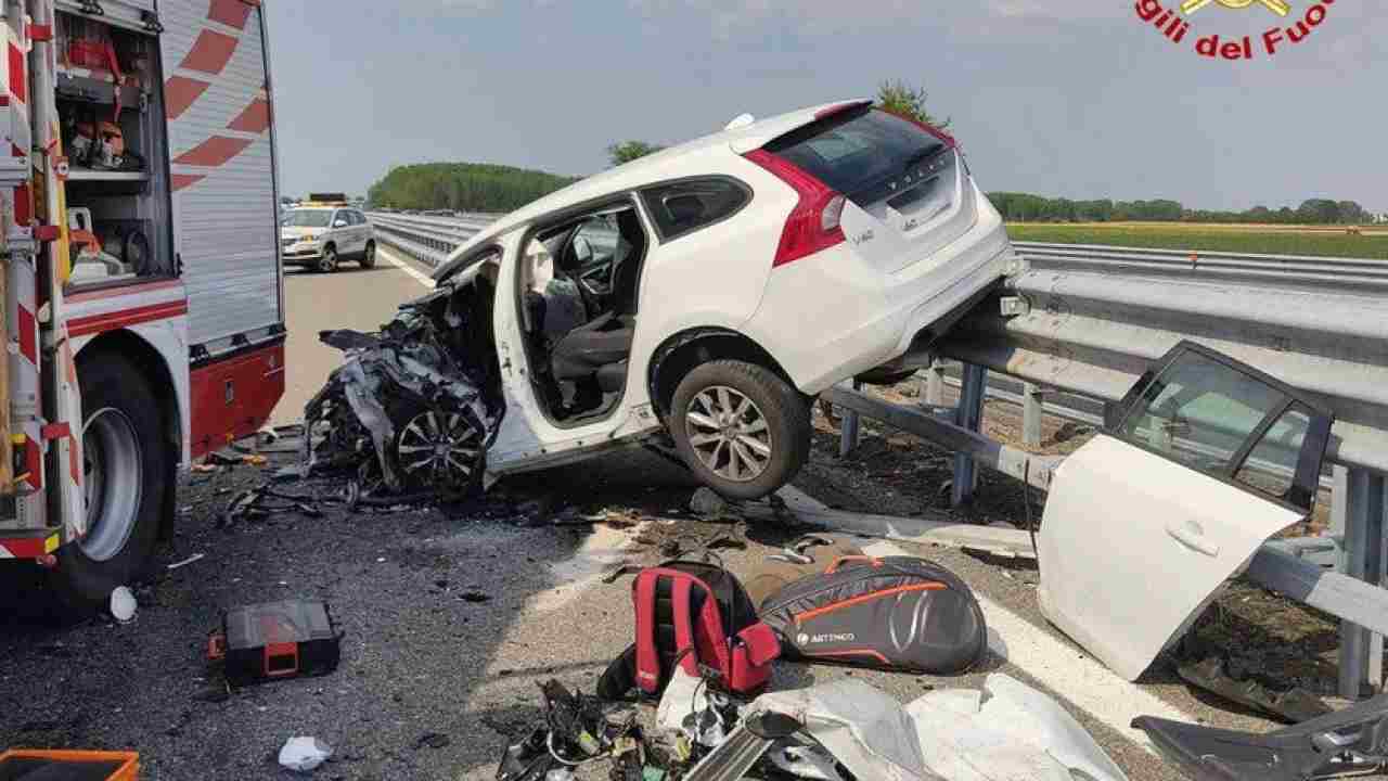 Terribile incidente sulla A7