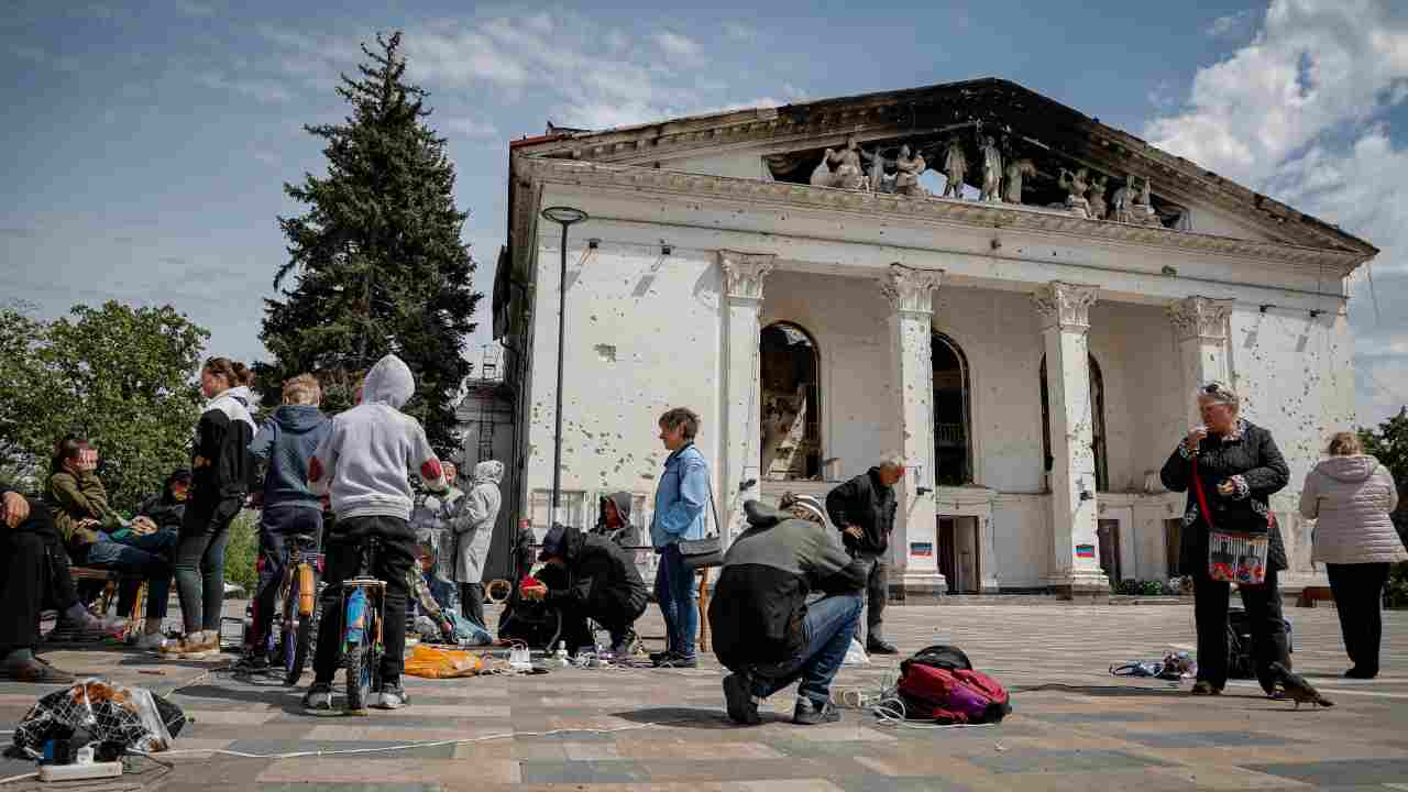 Mariupol, scatta l'allarme colera