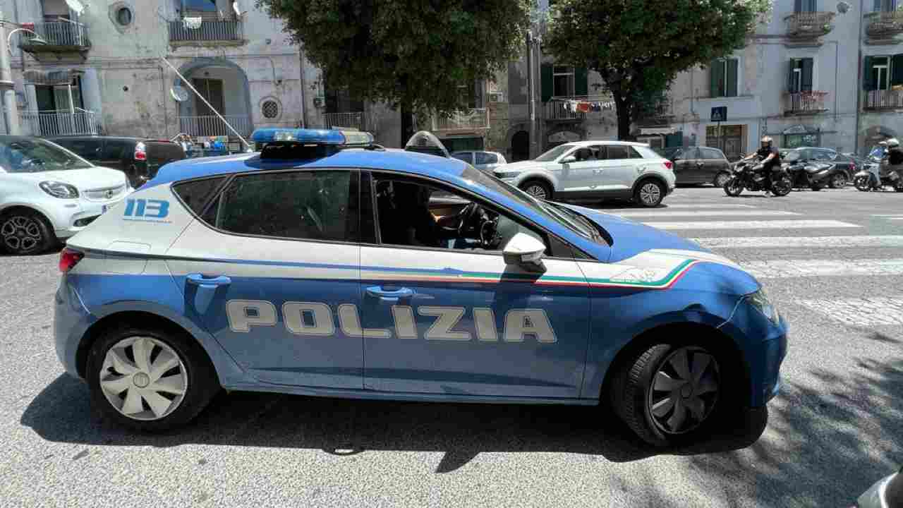 Napoli, sorelle sfregiate con l'acido