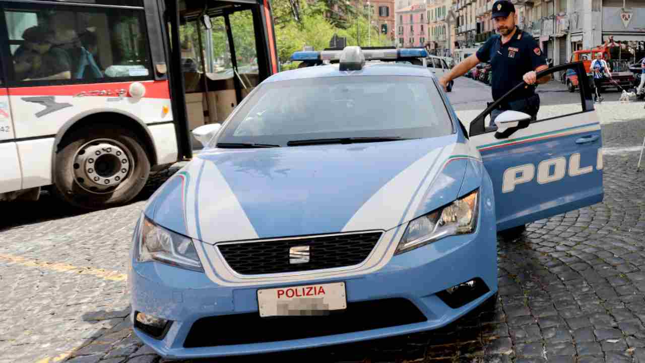 Milano, turista derubato del suo orologio