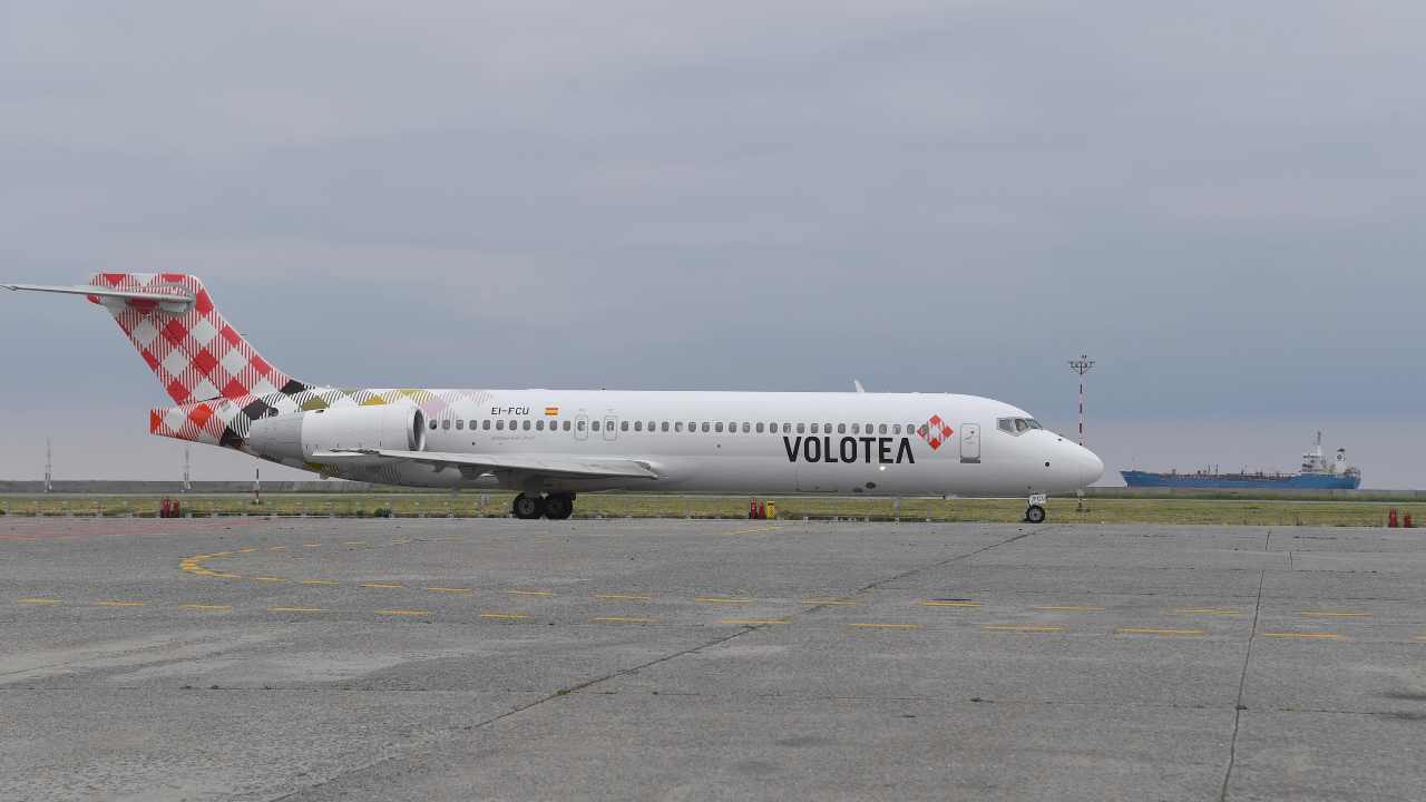 Volotea atterraggio emergenza