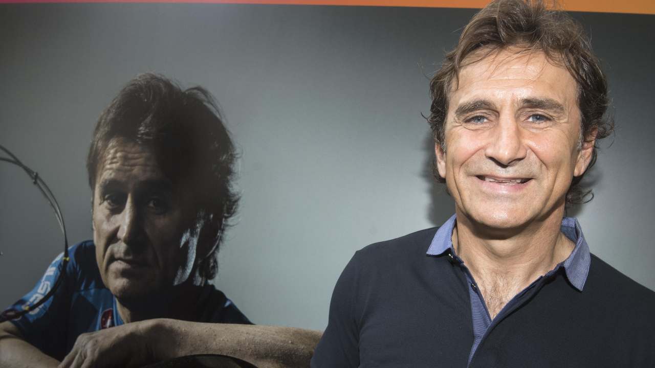 A fuoco la villa di Alex Zanardi