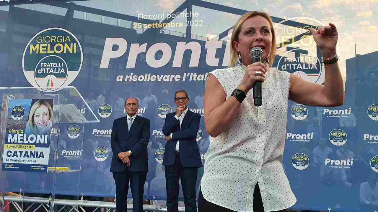 Il partito della Meloni sfiora il 25% delle preferenze 