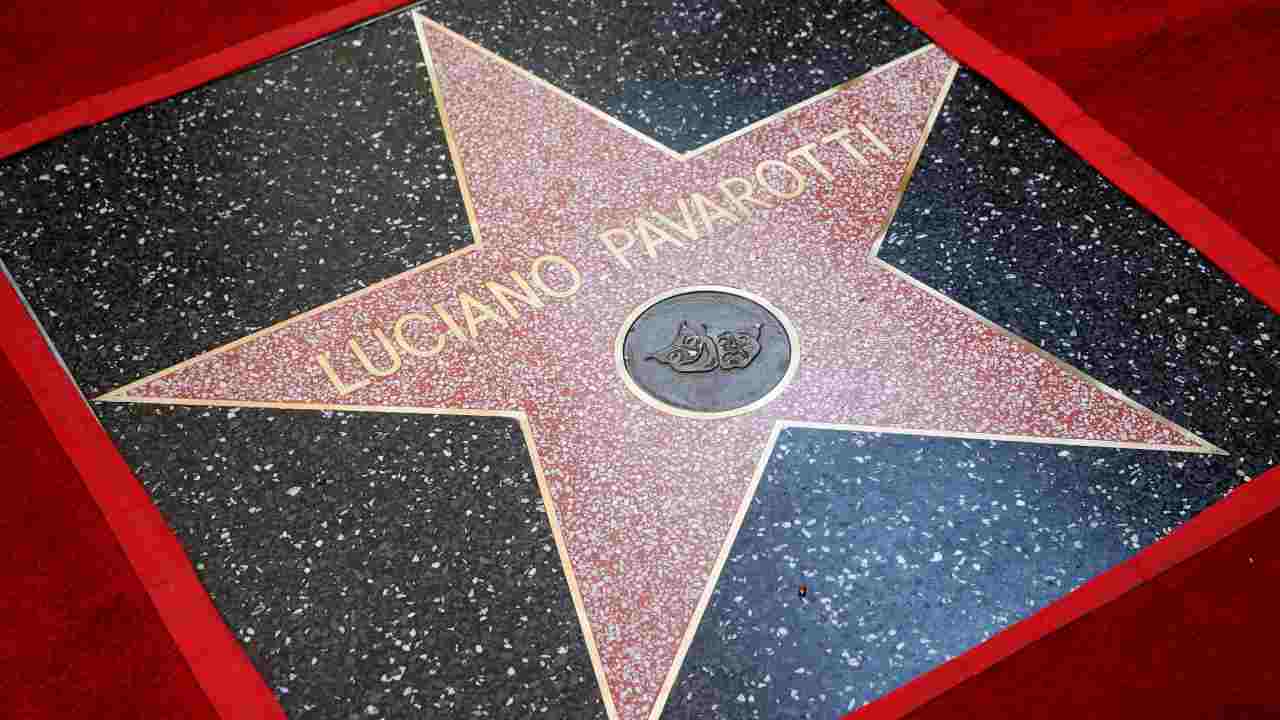 La stella di Pavarotti nella Walk of Fame di L.A