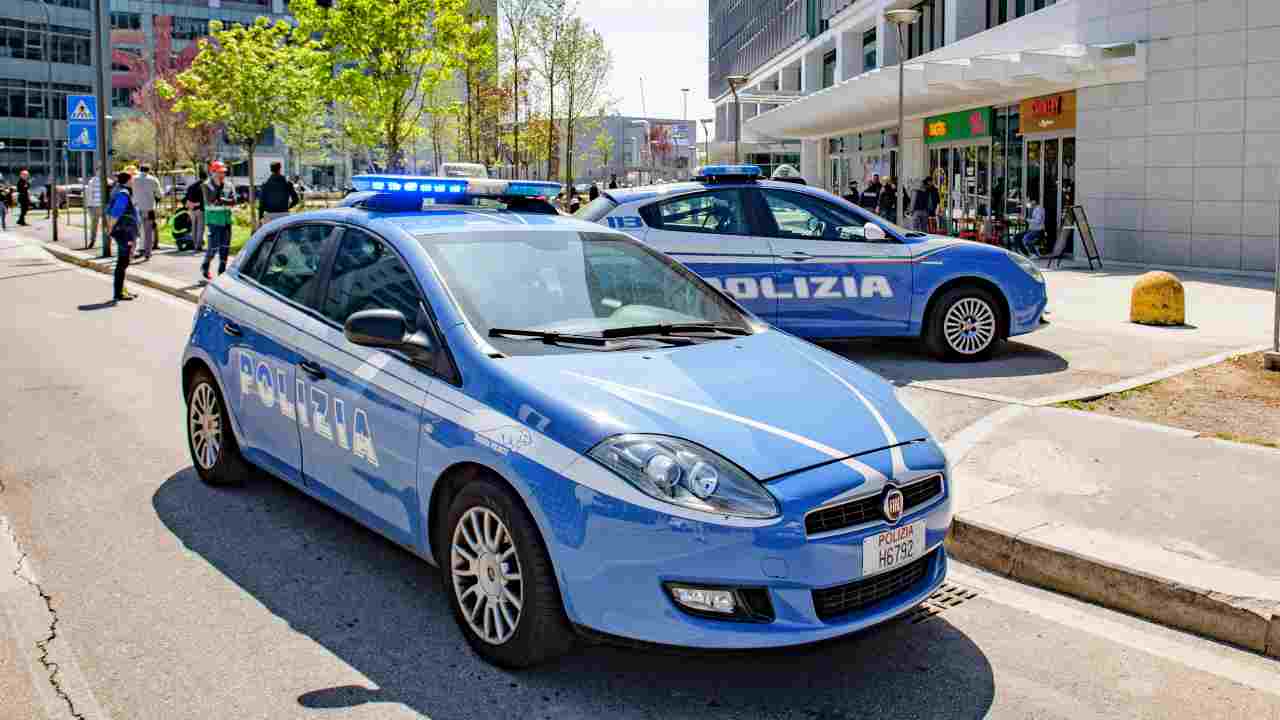 Polizia violenza Milano