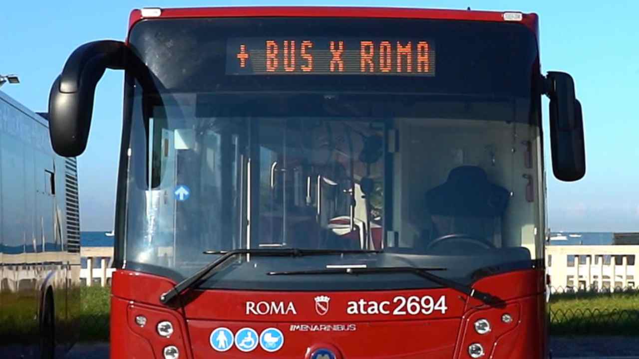 Atac, sospeso autista mentre guardava la Lazio