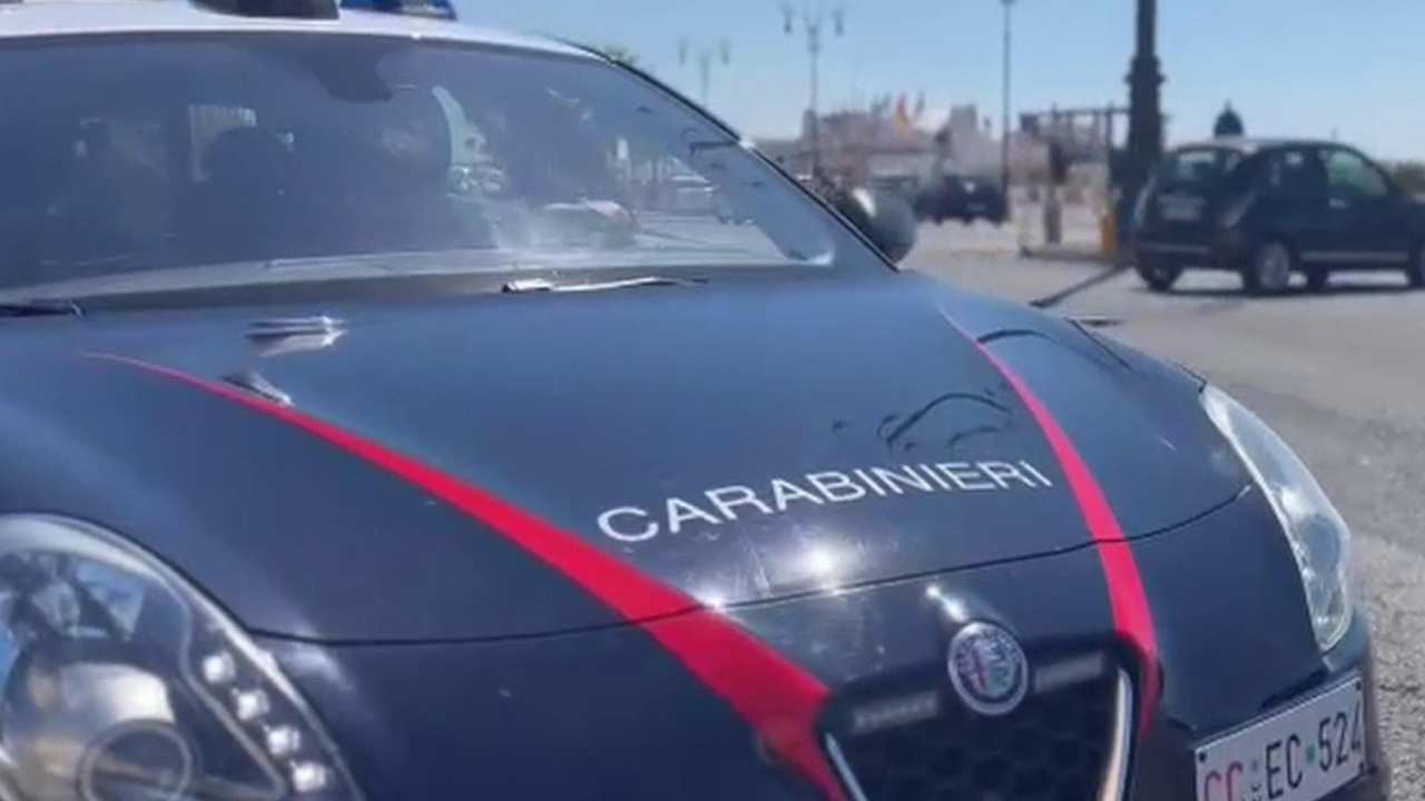 Carabinieri violenza Milano