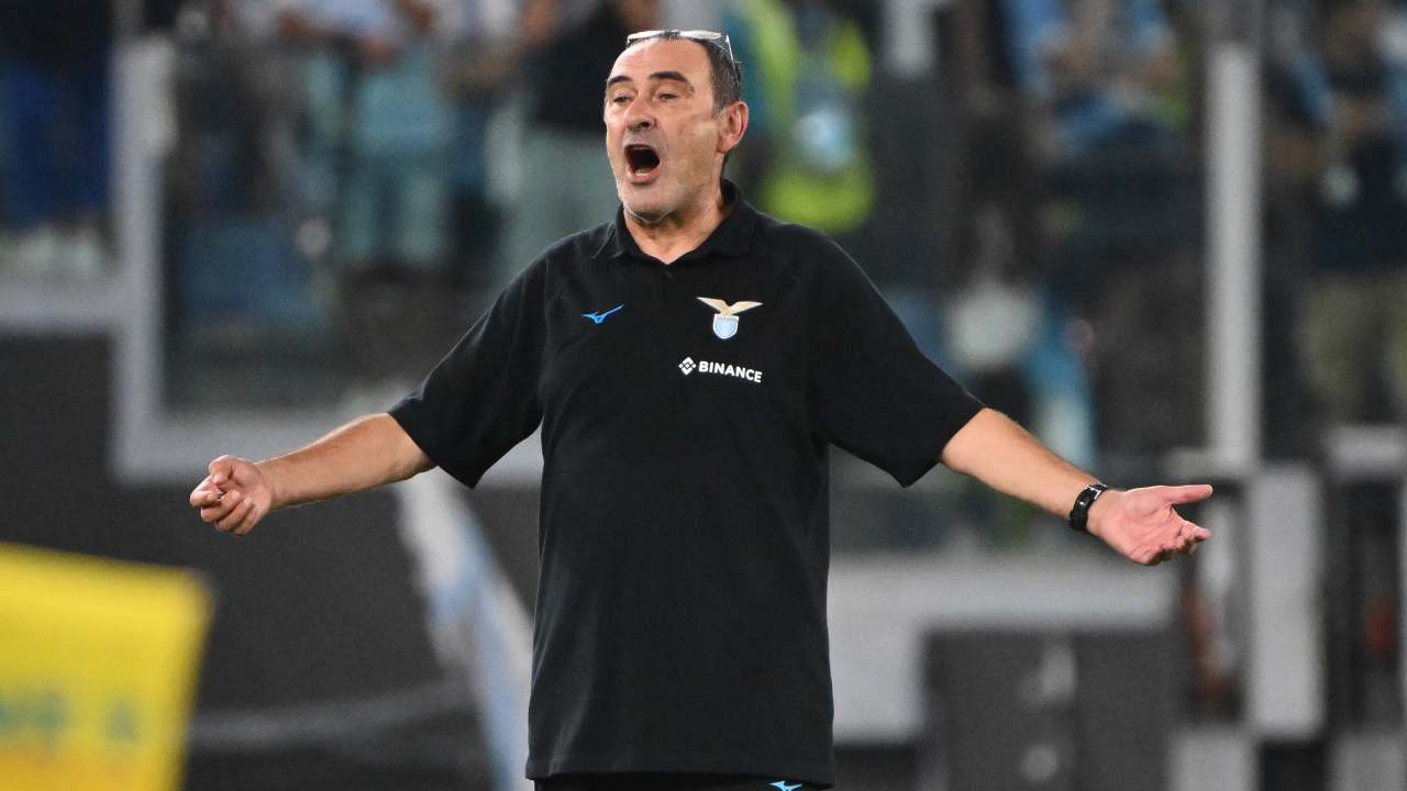 Maurizio Sarri si toglie qualche sassolino dalla scarpa