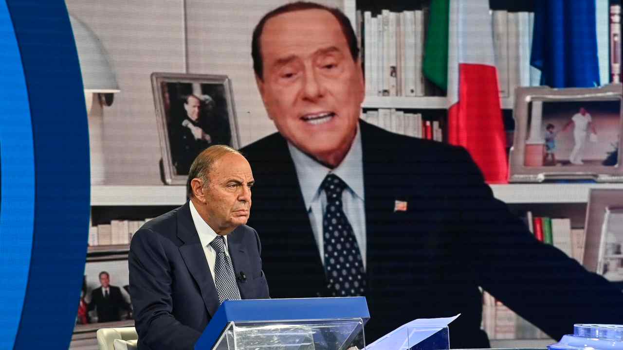 Intervento di Berlusconi a Porta a Porta 