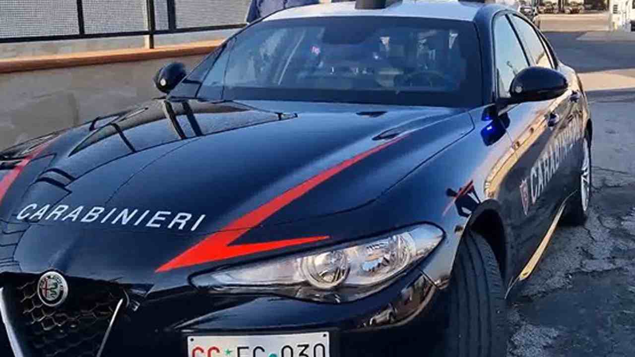 Carabinieri blitz Bari e Foggia