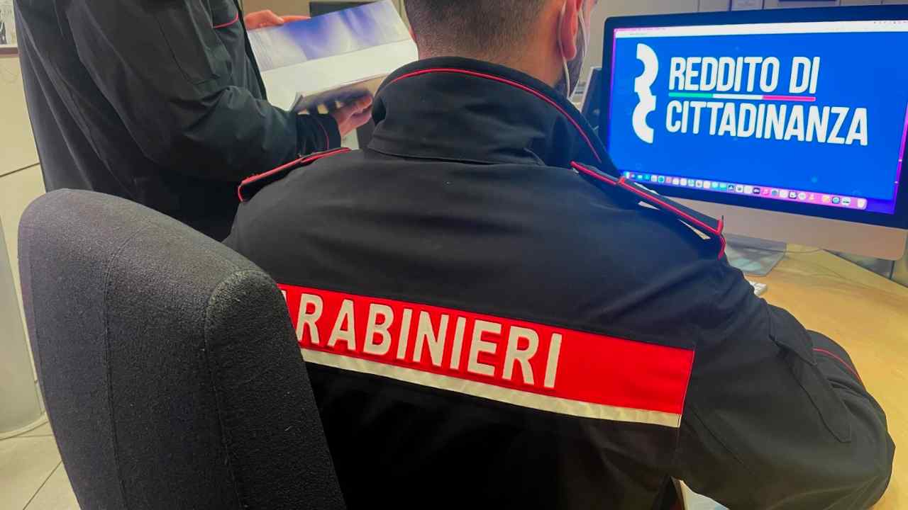 Carabinieri trovano più di 600 furbetti del 'Reddito'