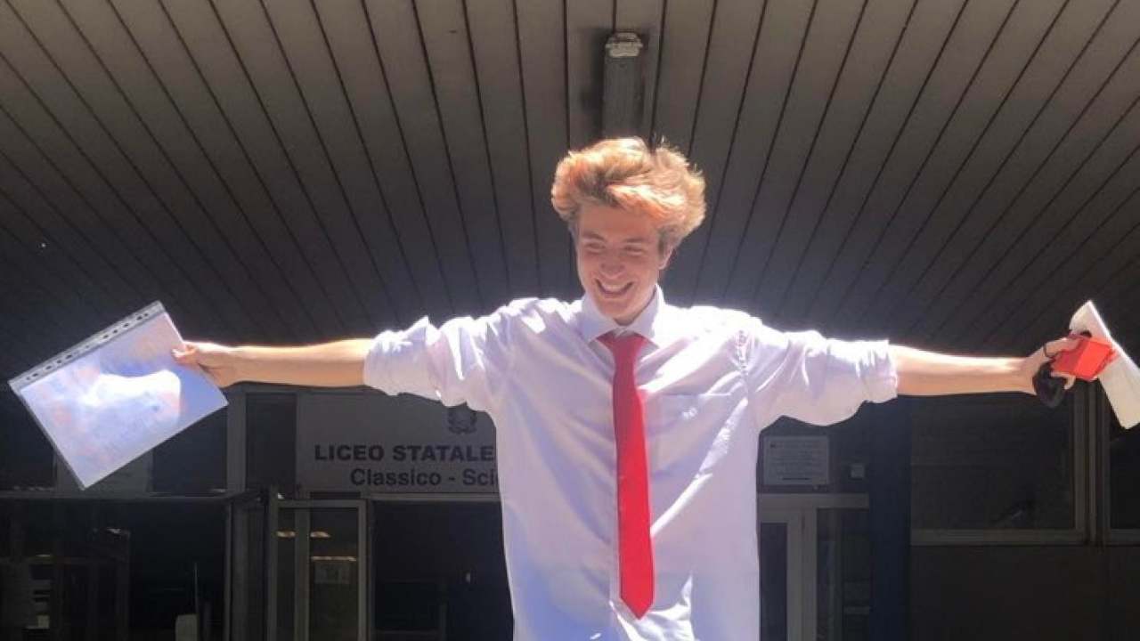 L'Olimpico ricorda il ragazzo sfortunato morto investito da auto