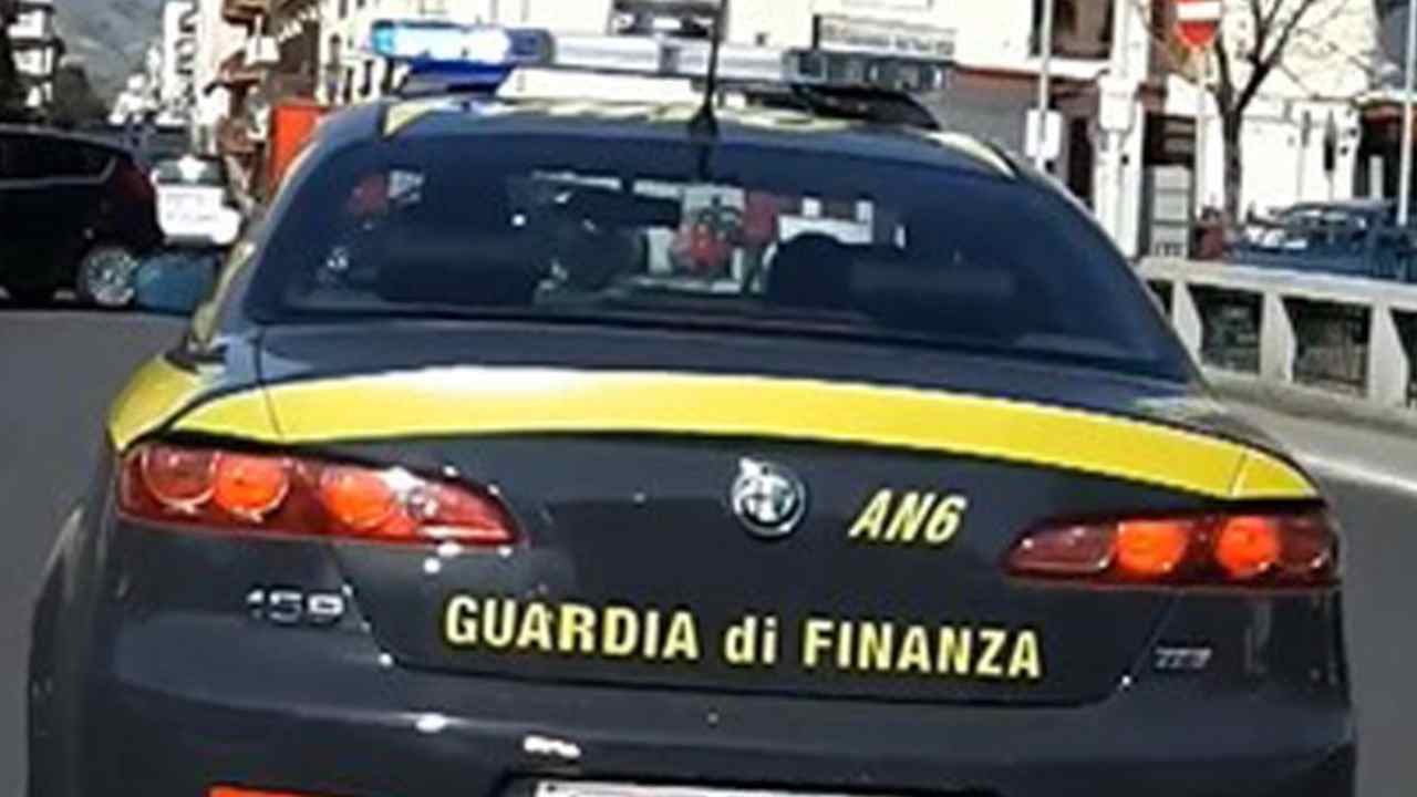 Vergogna Ama, scattano gli arresti per sette dipendenti