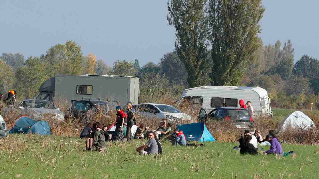 Iniziate operazioni sgombero rave party Modena 