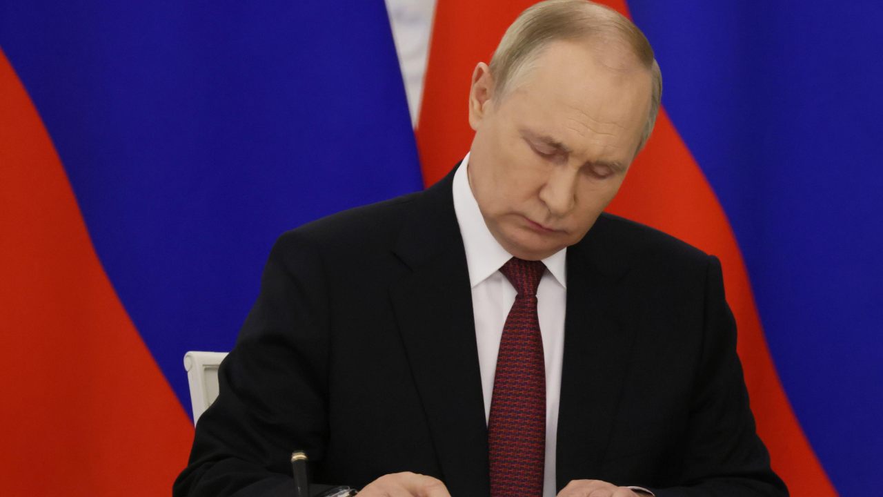 Putin apre alla pace, ma con riserva