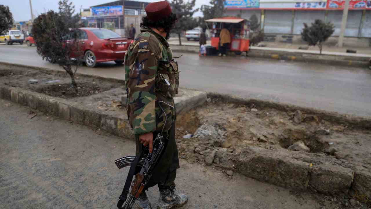 Terribile esplosione in una scuola in Afghanistan