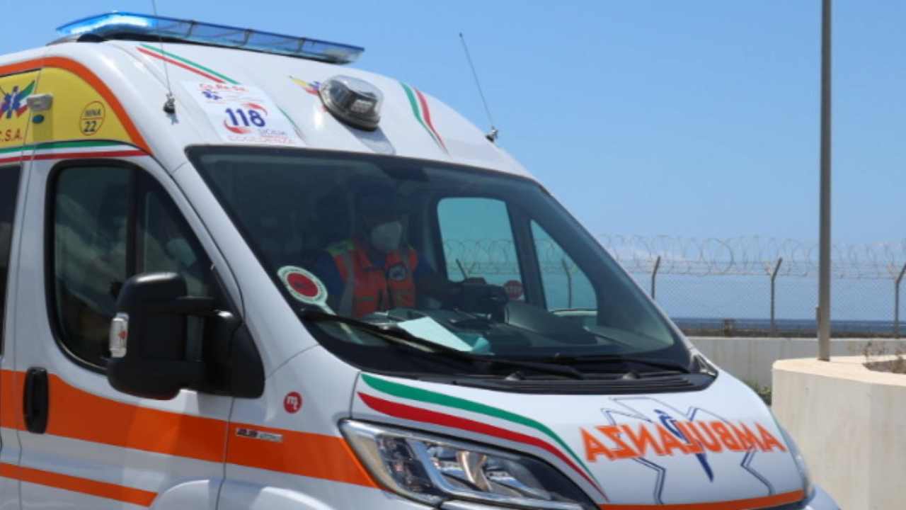 Incidente all'alba, morta una donna