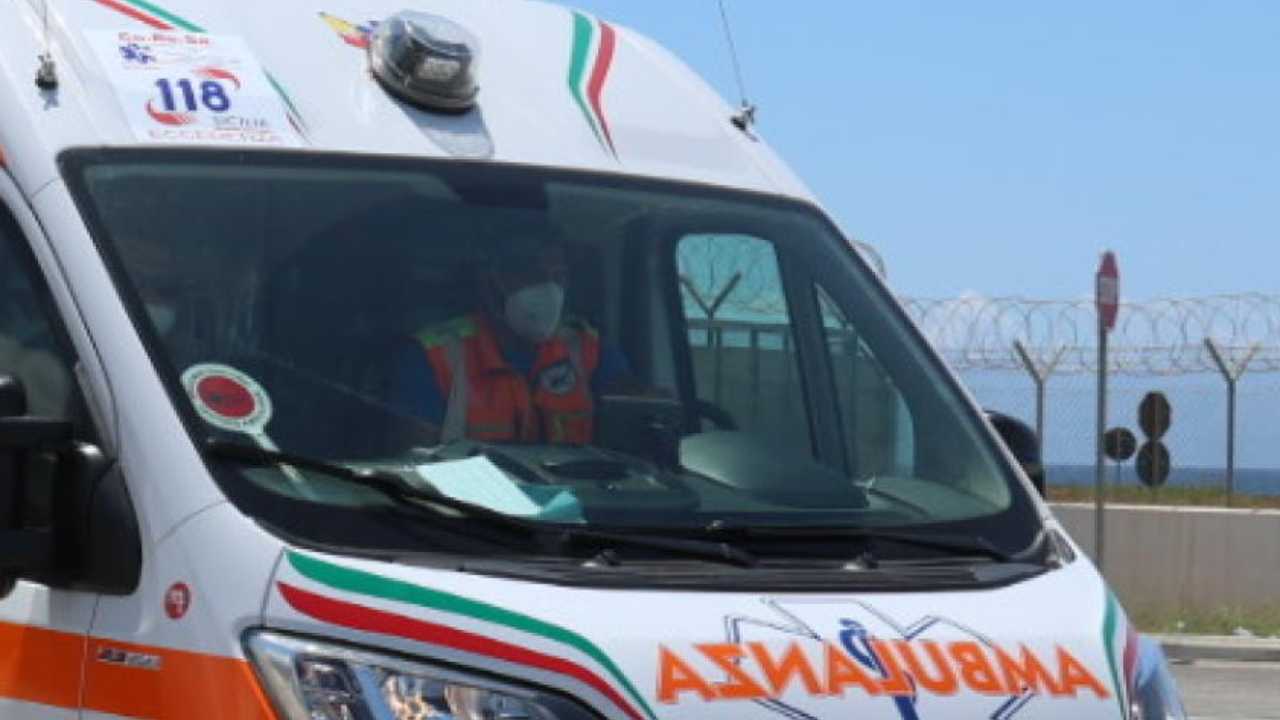 Trovano il figlio morto in casa, non si esclude alcuna pista