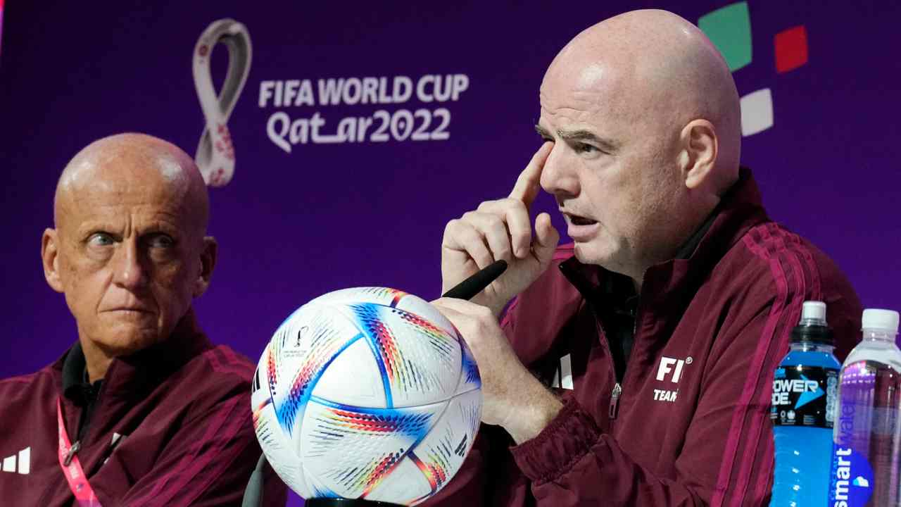 Collina e Infantino, l'ipocrisia della FIFA