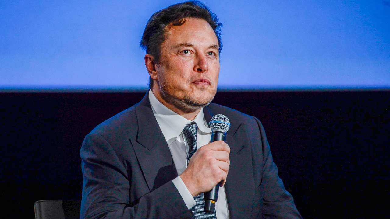 Elon Musk continua a far discutere