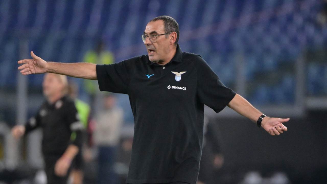 Maurizio Sarri duro in conferenza stampa