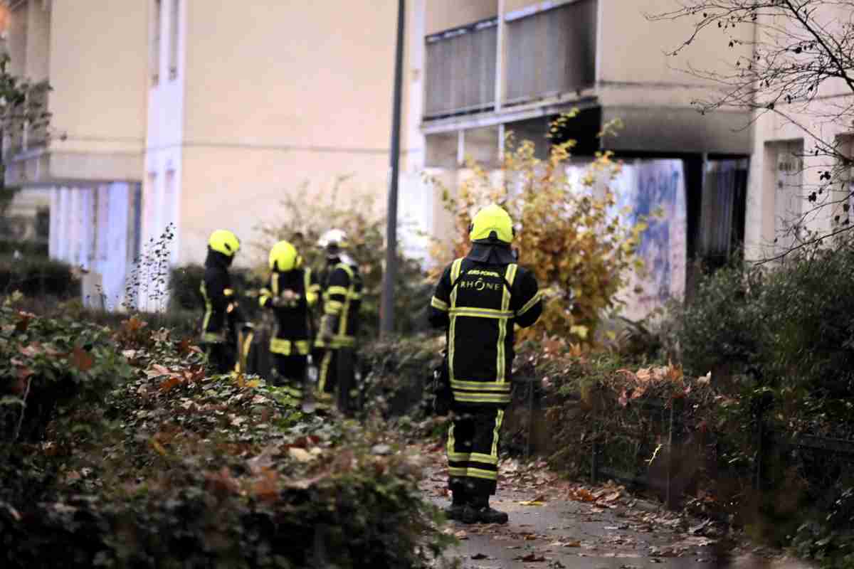 Palazzo va a fuoco