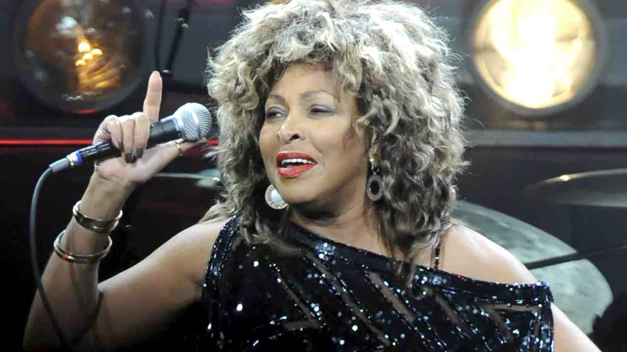 Tina Turner morte figlio