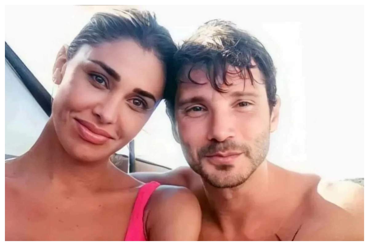 Belen e Stefano selfie ig