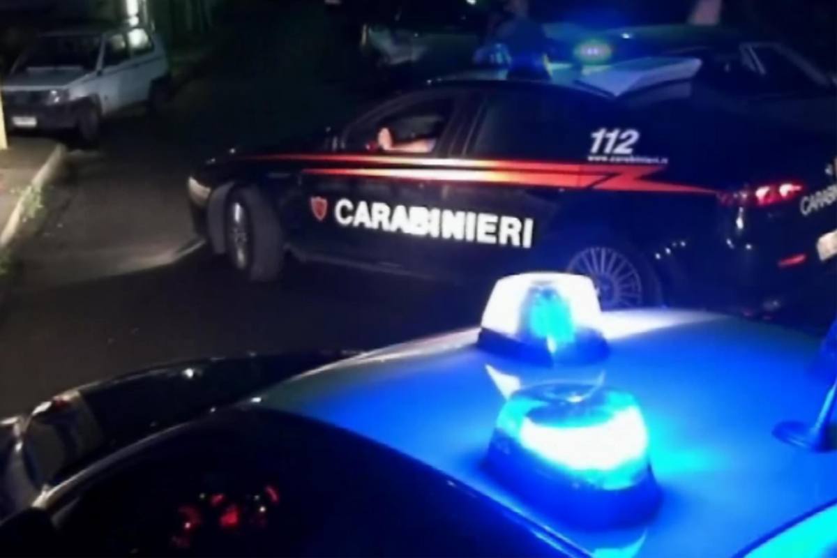 Blitz dei carabinieri