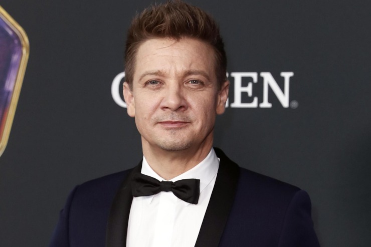 Jeremy Renner scrive ai suoi fan